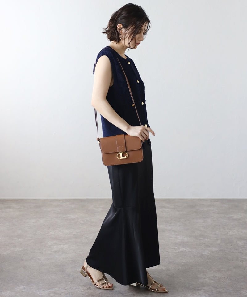 Genuine leather shoulder bag with logo buckle