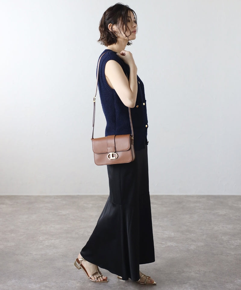 Genuine leather shoulder bag with logo buckle